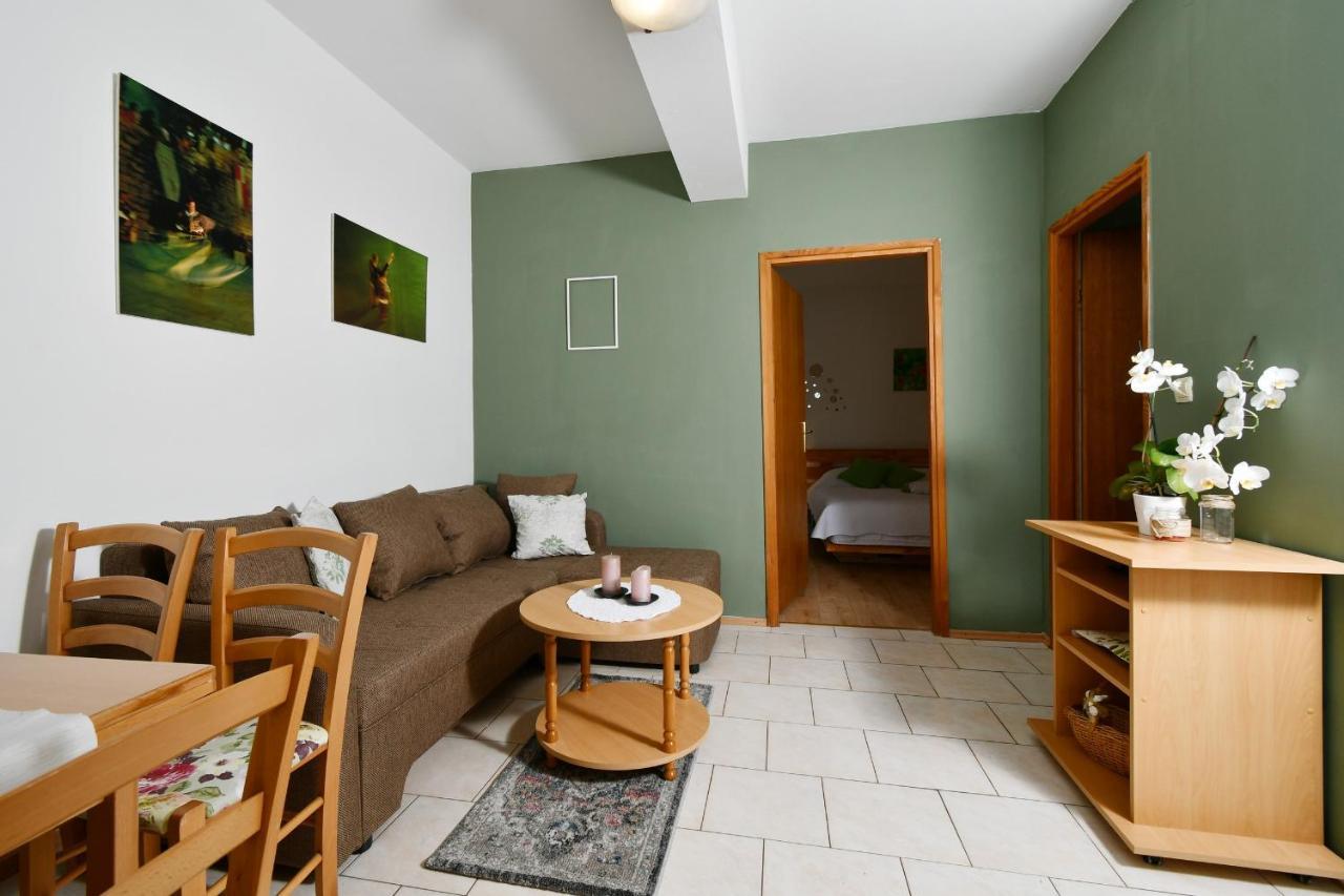 Apartments Novotny Банёл Экстерьер фото